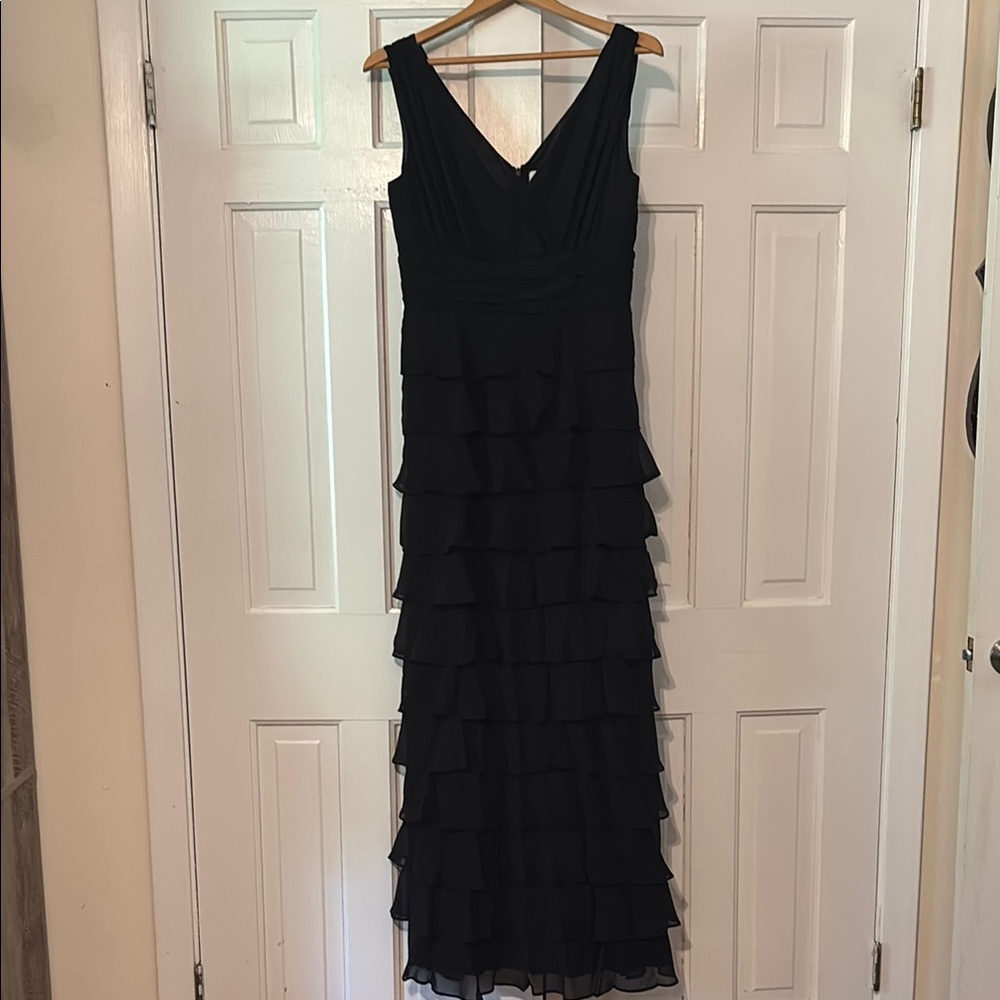 Elegant Black Sleeveless Dress